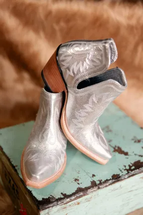 Ariat Dixon Ankle Boots [Silver Metallic]