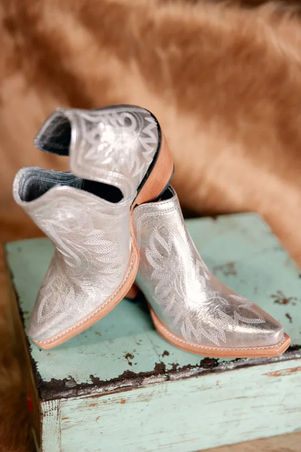 Ariat Dixon Ankle Boots [Silver Metallic]
